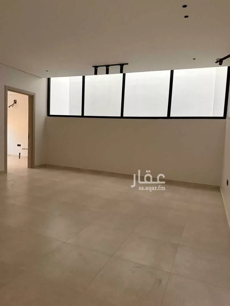 3 bedroom floor in Al Malaz 6
