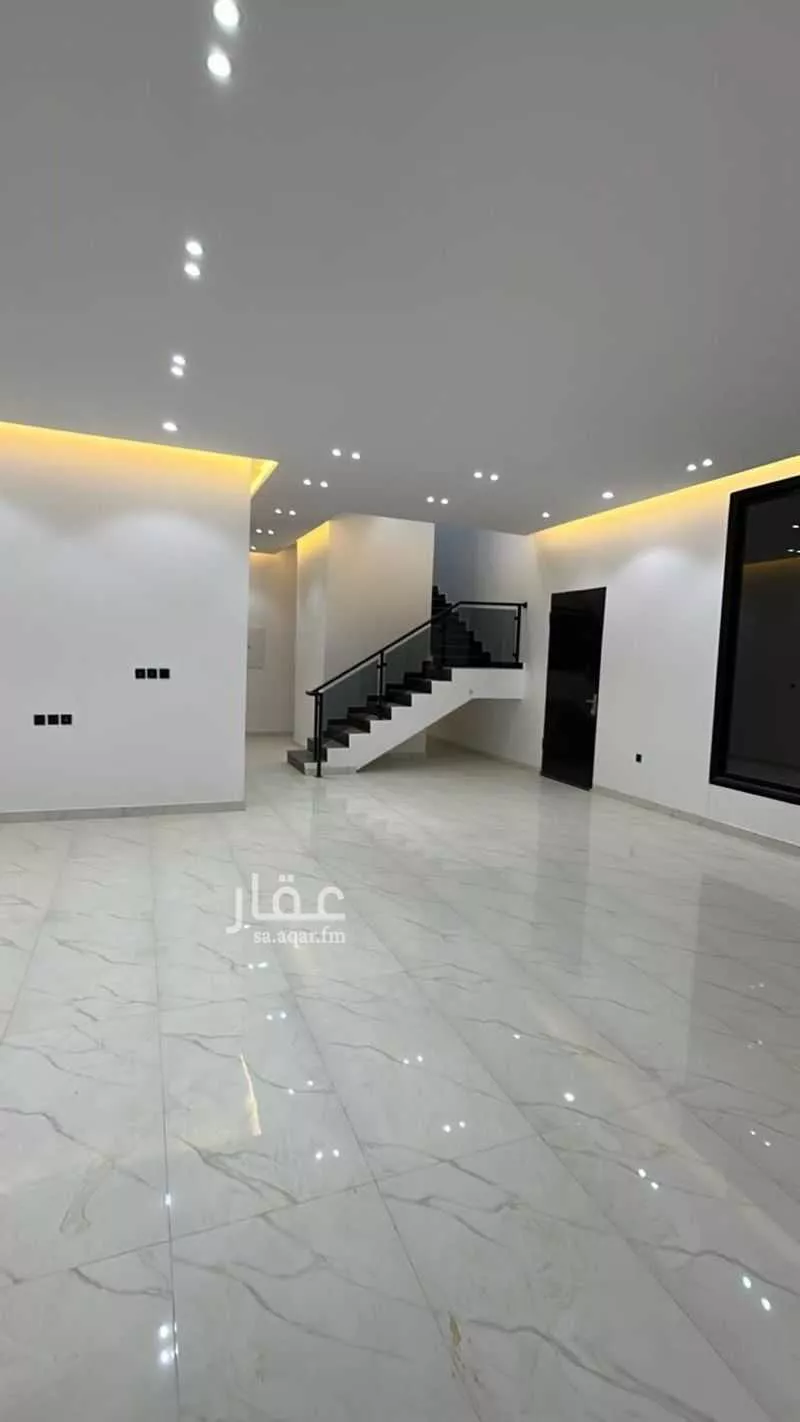 4 bedroom floor in Al Janadriyah 6
