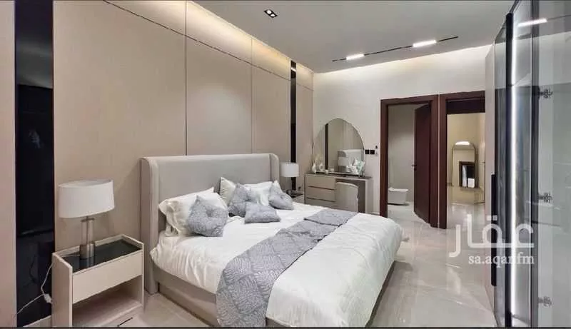 4 bedroom floor in Okaz 8