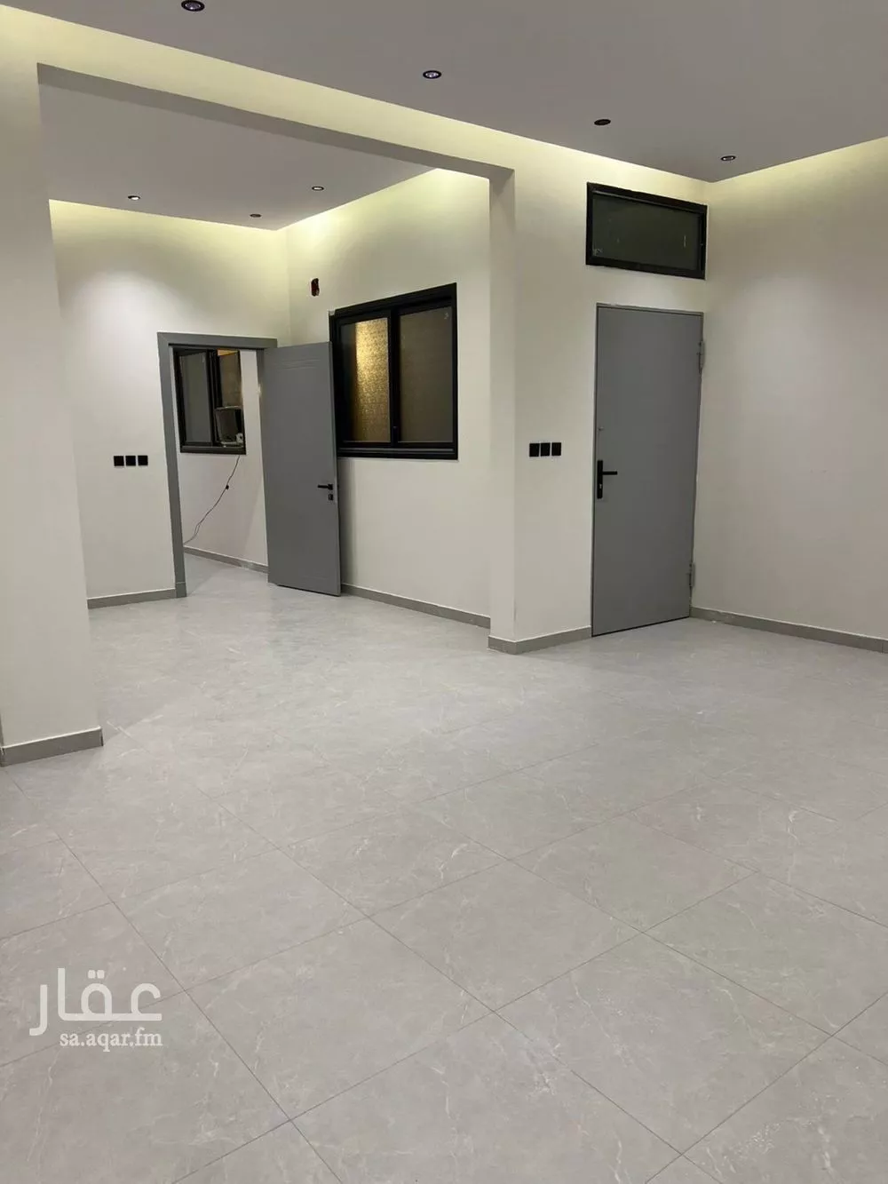 4 bedroom floor in Badr 5
