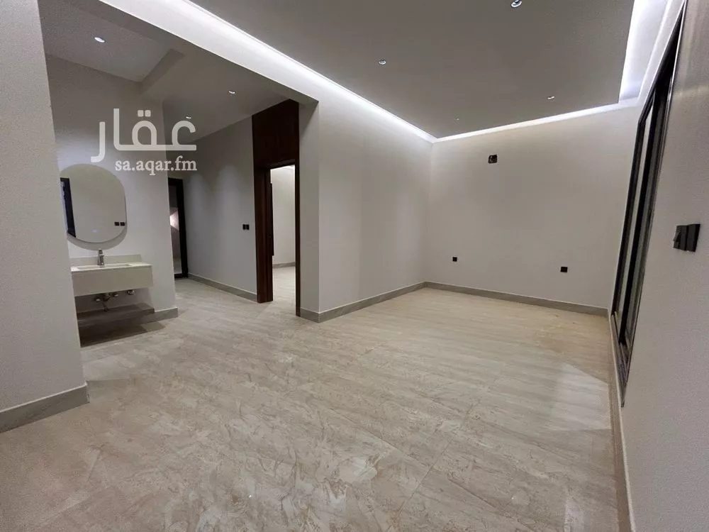 8 bedroom floor in Dirab 7
