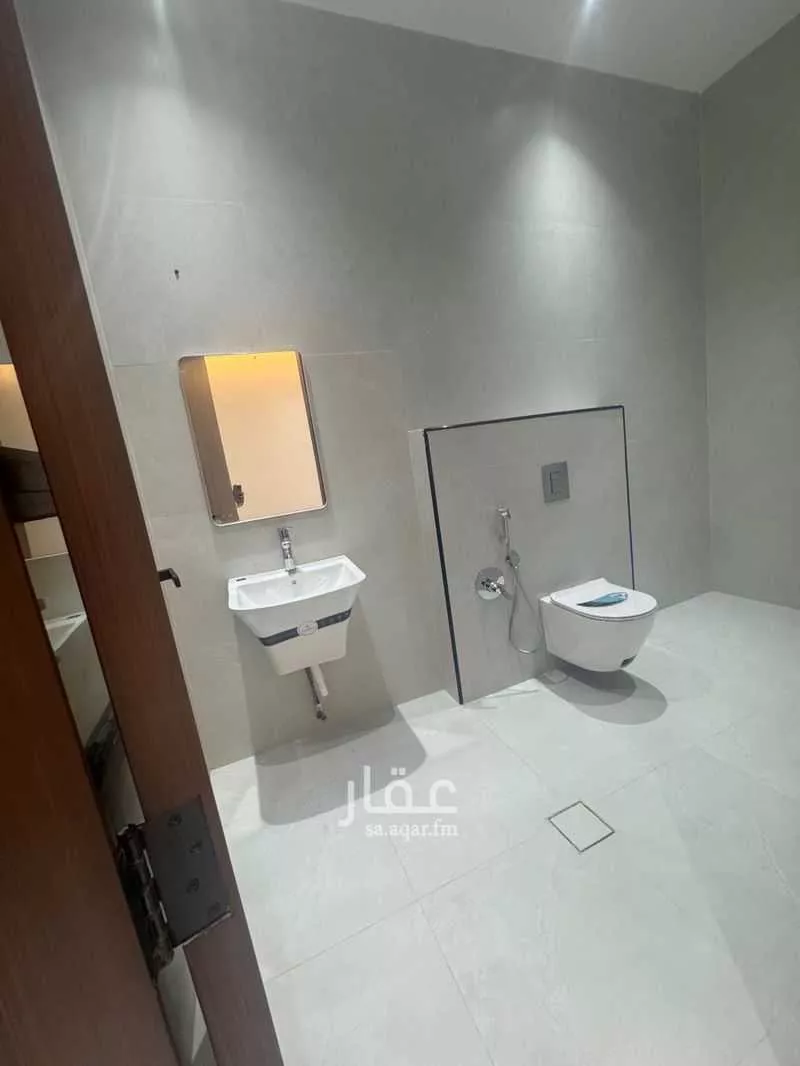 3 bedroom floor in Al Khaleej 14