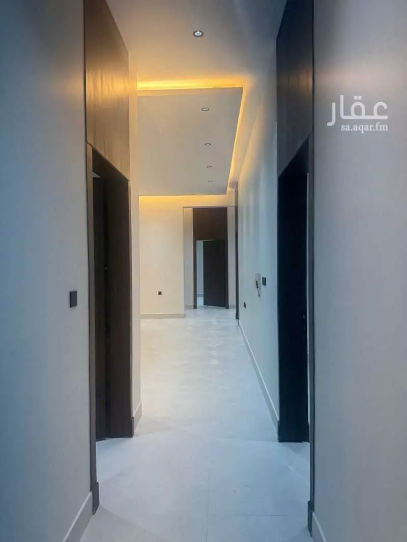 3 bedroom floor in Al Khaleej 15