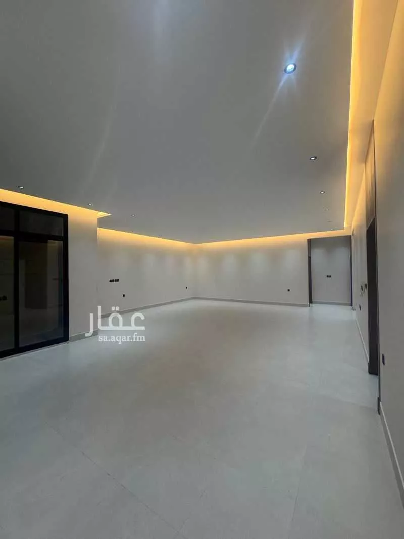 3 bedroom floor in Al Khaleej 17