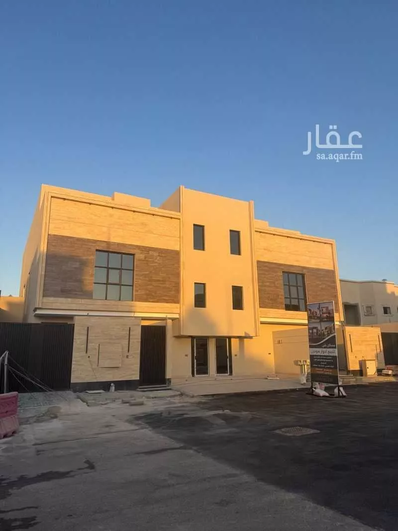 3 bedroom floor in Al Khaleej 3