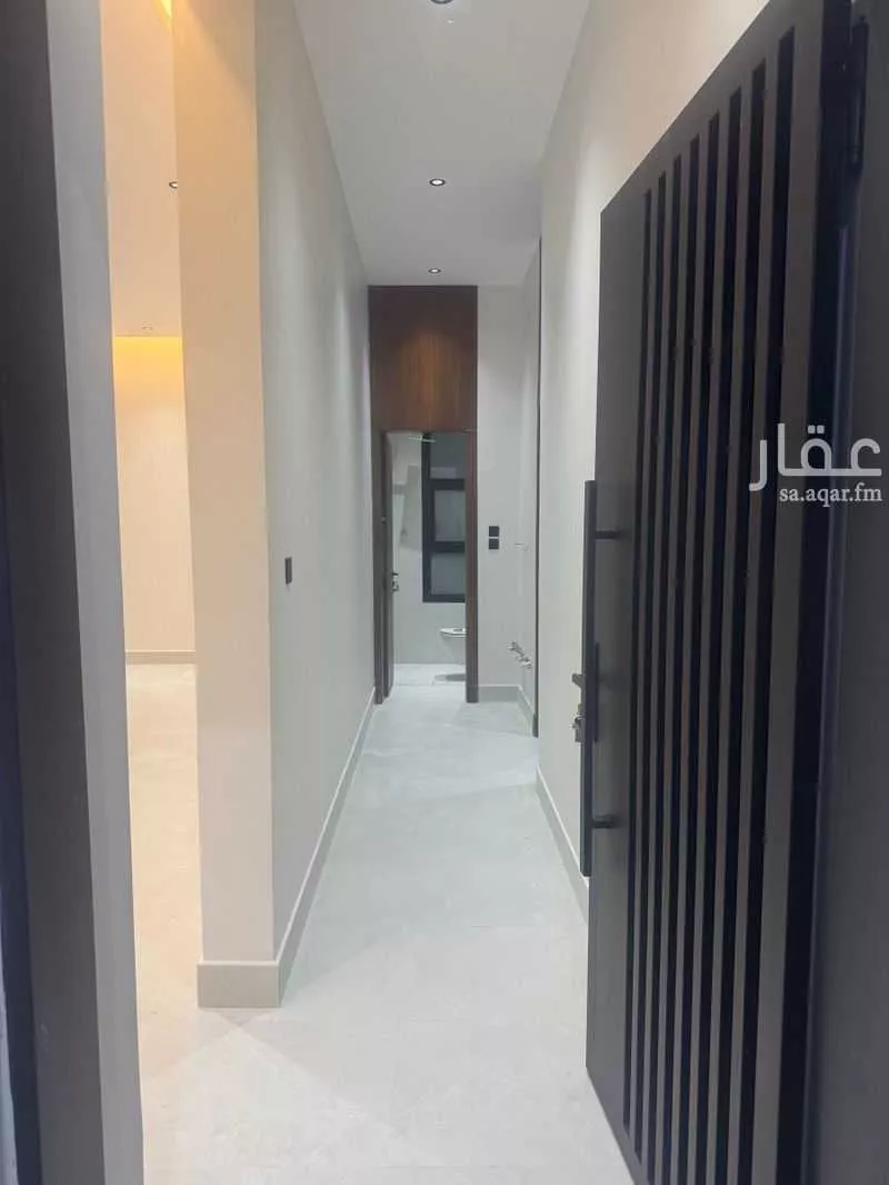 3 bedroom floor in Al Khaleej 6