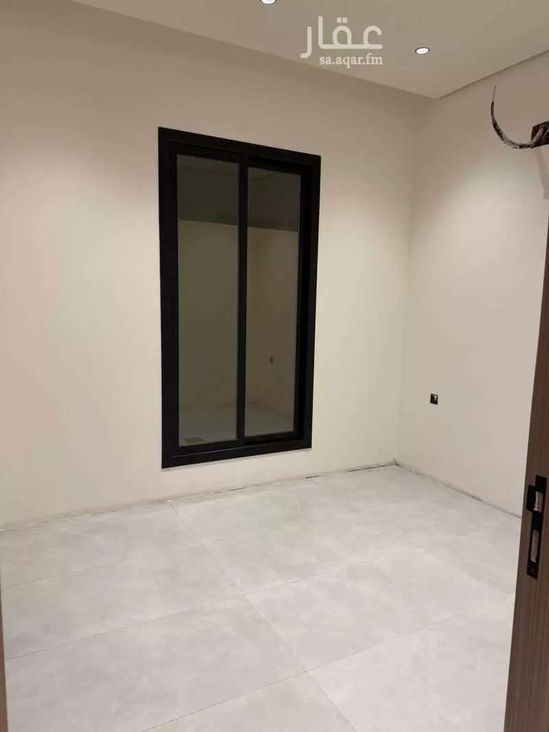3 bedroom floor in Al Maizilah 8