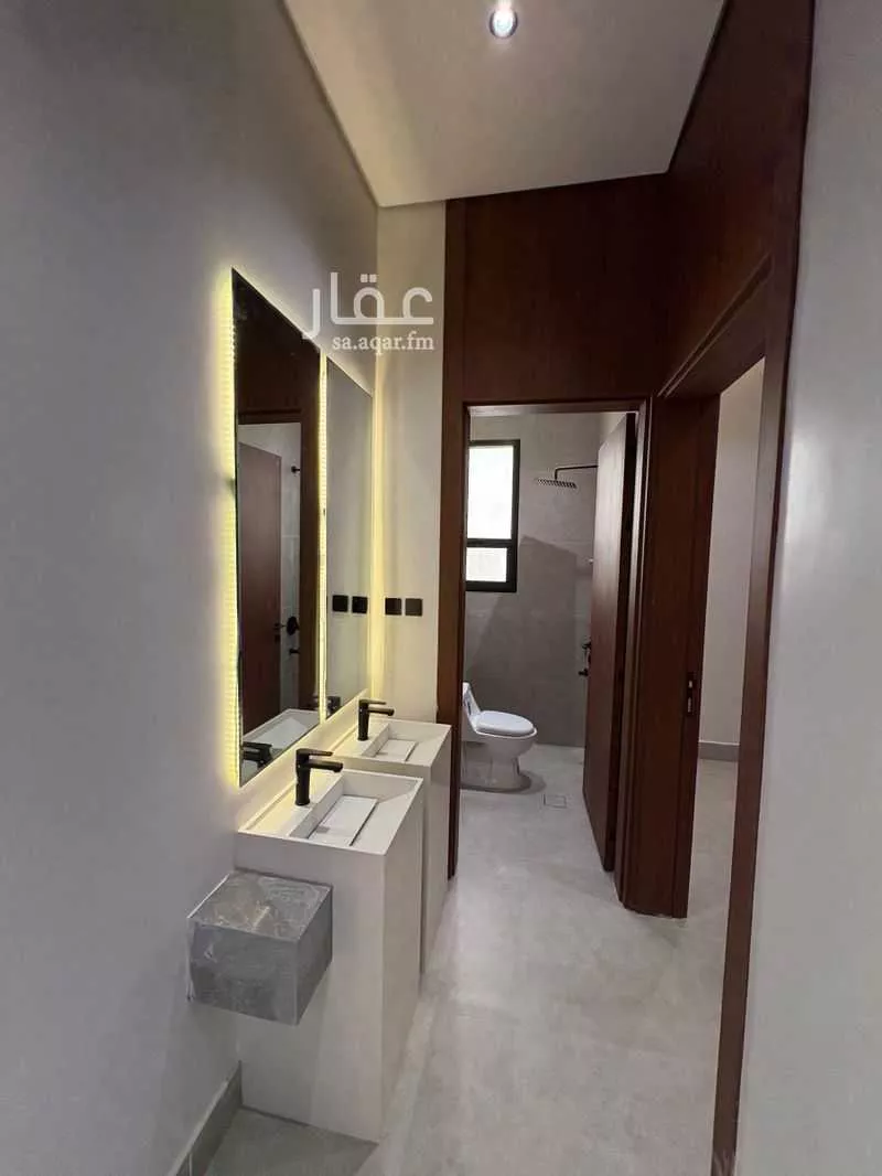 3 bedroom floor in Al Janadriyah 3