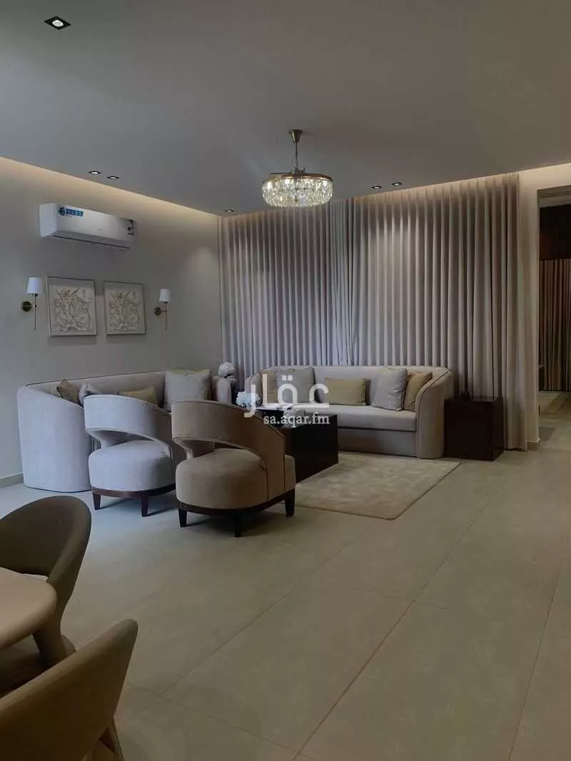 6 bedroom floor in Okaz 5