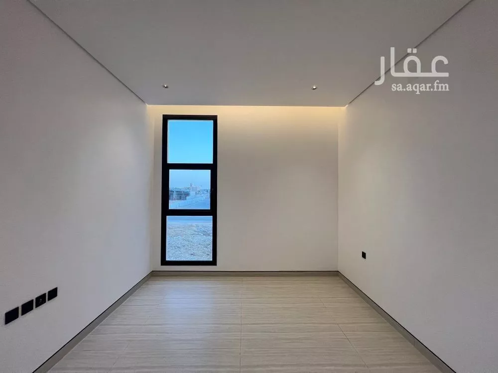 دور 3 غرف في العارض 16