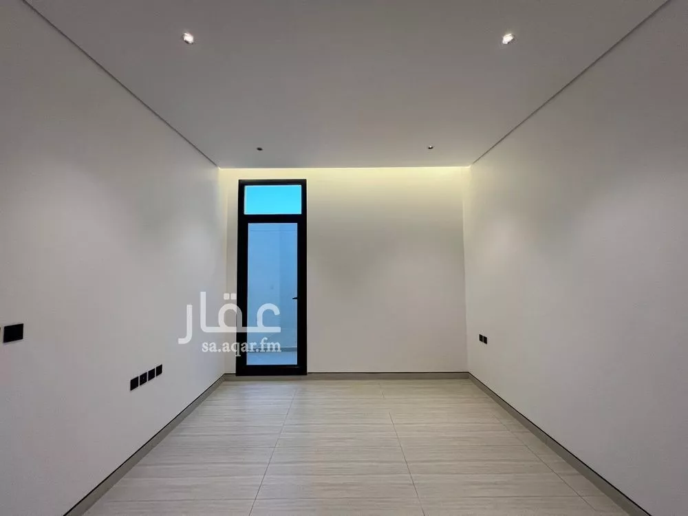دور 3 غرف في العارض 8