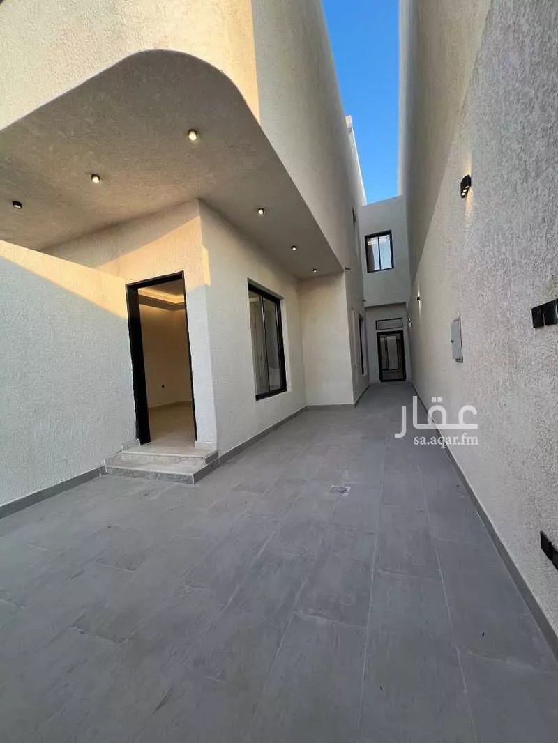 7 bedroom floor in Dirab 2