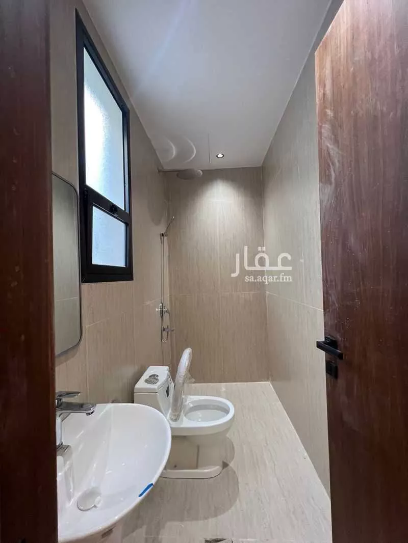 7 bedroom floor in Dirab 21
