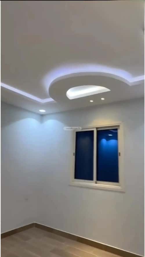 8 bedroom villa in Al Aridh 1