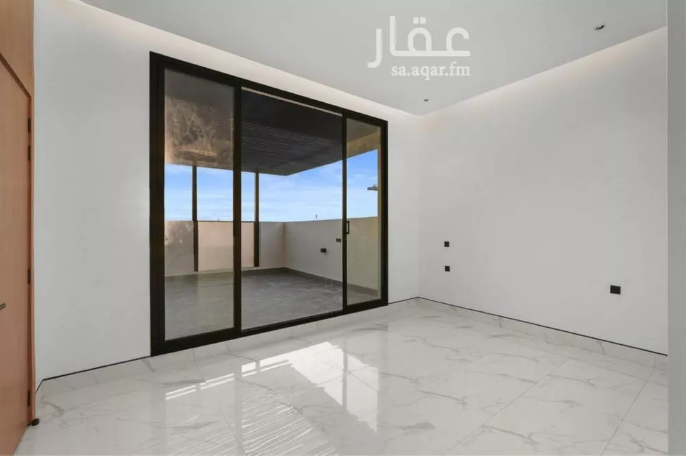دور 3 غرف في العارض 8