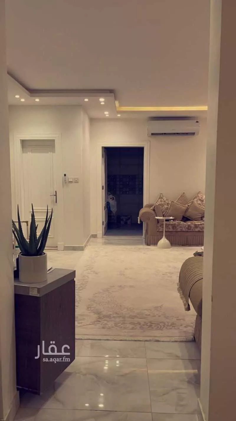 دور 4 غرف في العارض 8