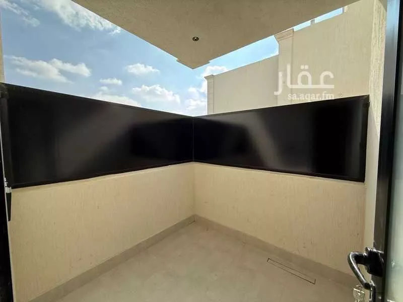 5 bedroom floor in Al Janadriyah 16