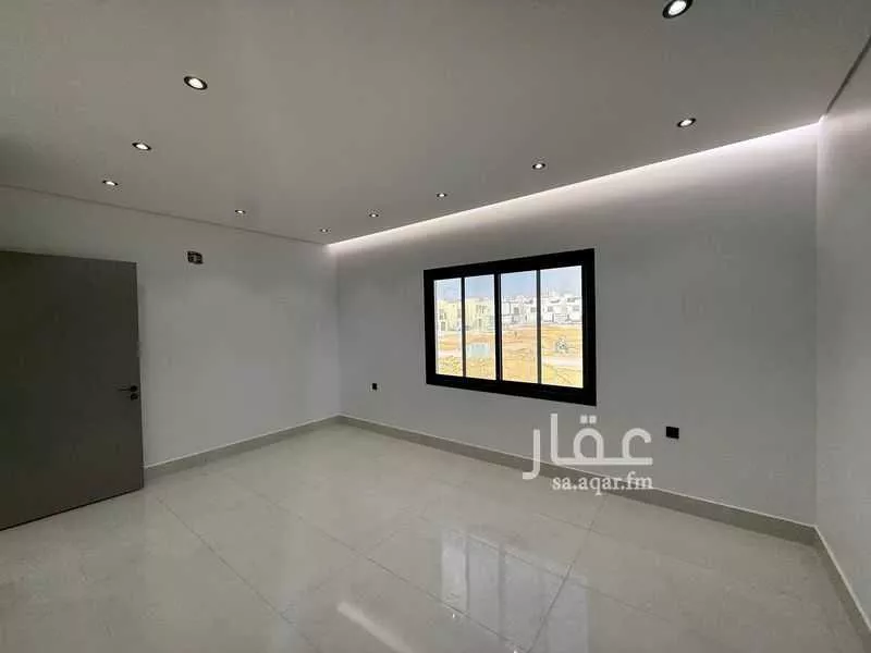 5 bedroom floor in Al Janadriyah 7