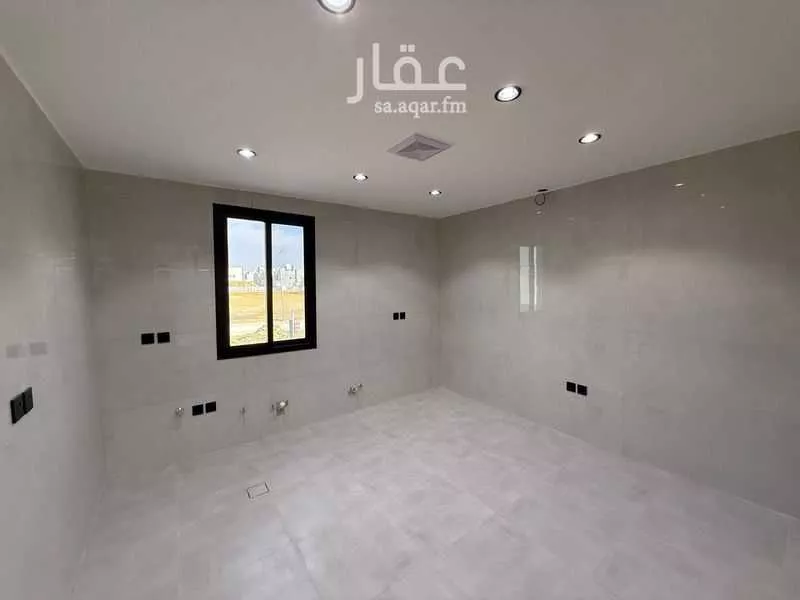 5 bedroom floor in Al Janadriyah 9