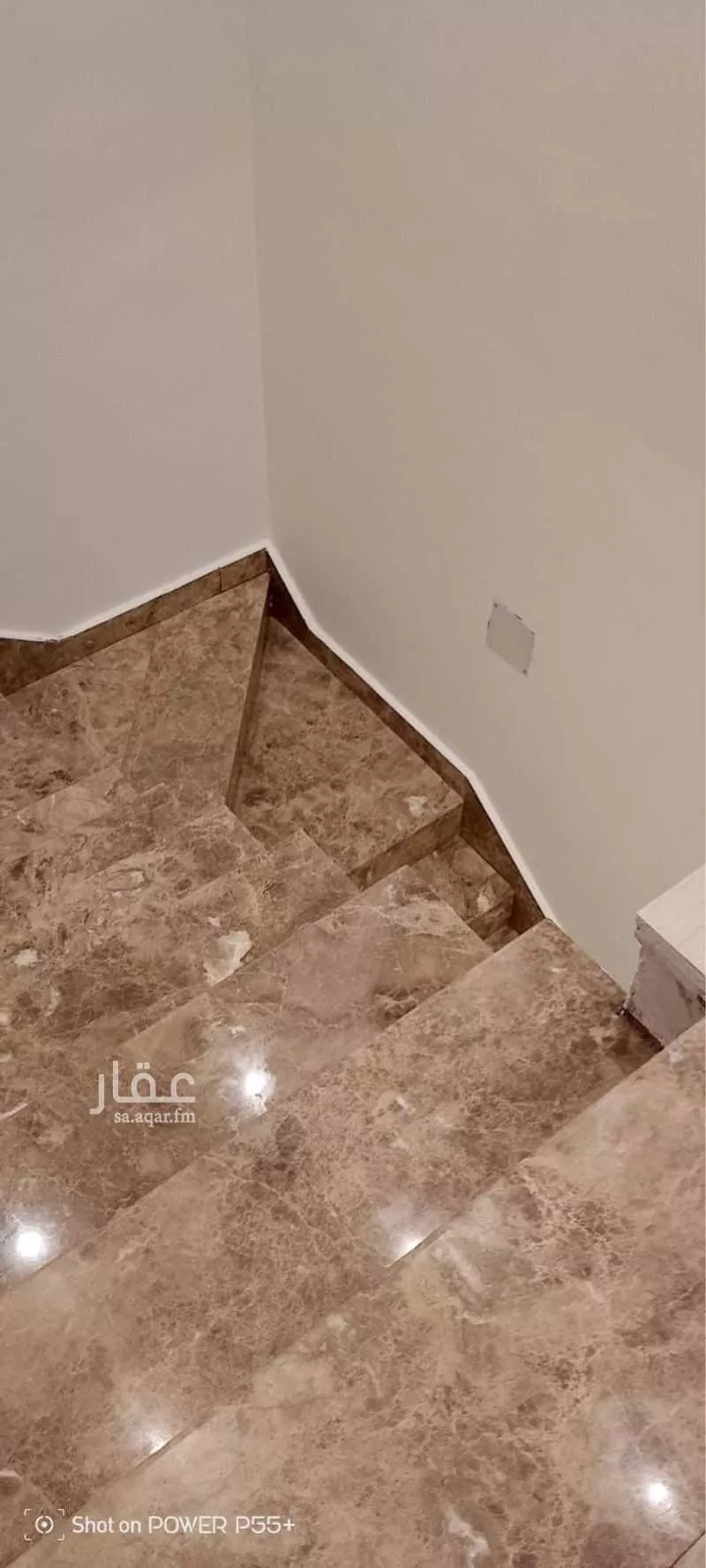 4 bedroom floor in Al Janadriyah 6