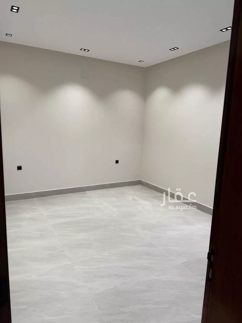 4 bedroom floor in Dirab 2