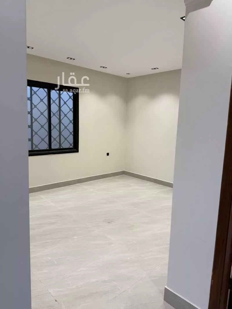 4 bedroom floor in Dirab 5