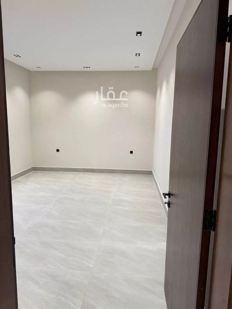 4 bedroom floor in Dirab 7