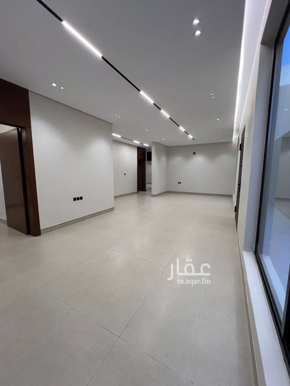 4 bedroom floor in Al Janadriyah 3