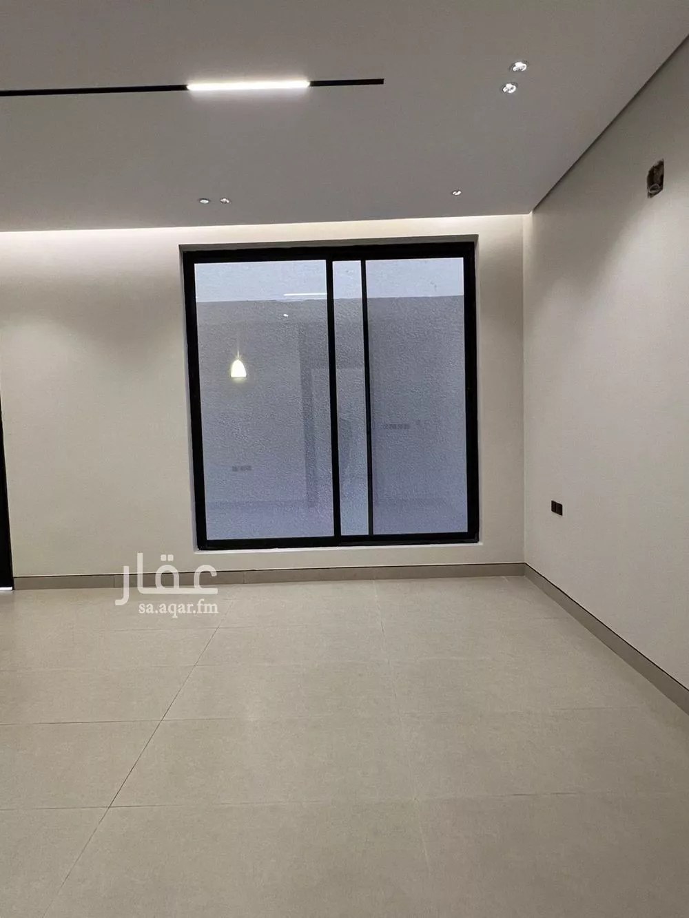 4 bedroom floor in Al Janadriyah 4