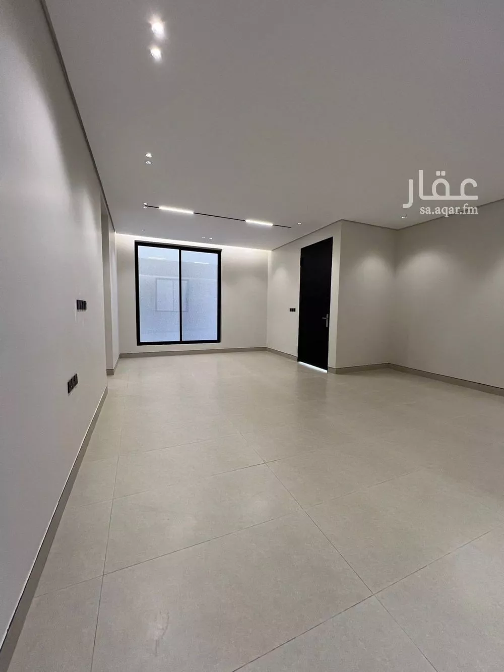 4 bedroom floor in Al Janadriyah 5