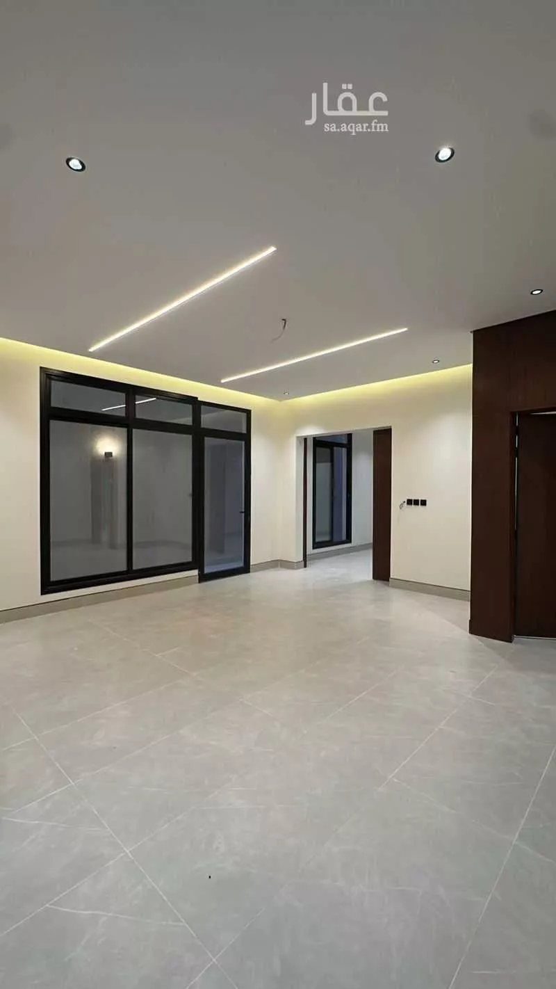 3 bedroom floor in Al Janadriyah 4