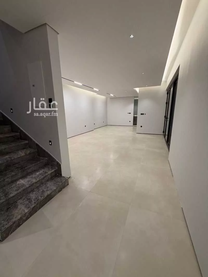 5 bedroom floor in Al Yasmin 6