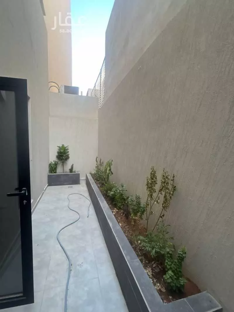 4 bedroom floor in Al Narjis 6