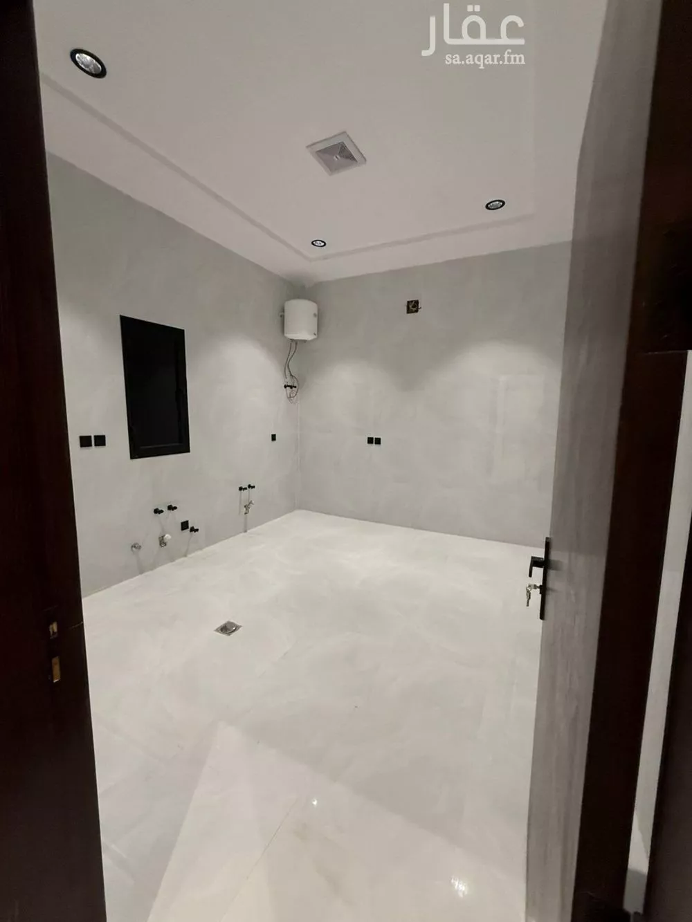 6 bedroom floor in Al Rimal 6