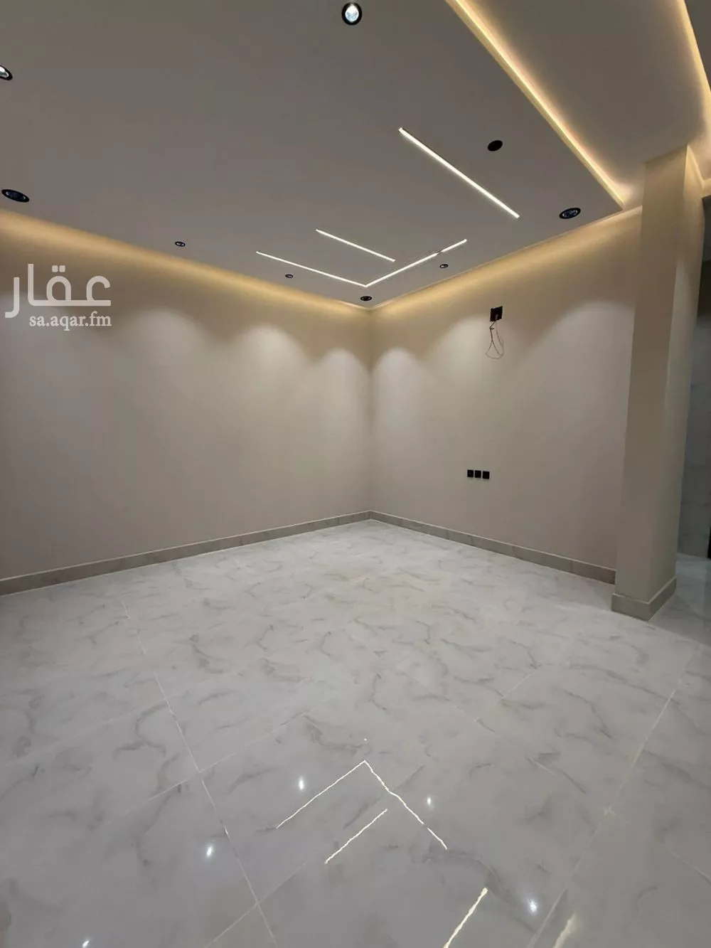 6 bedroom floor in Al Rimal 8