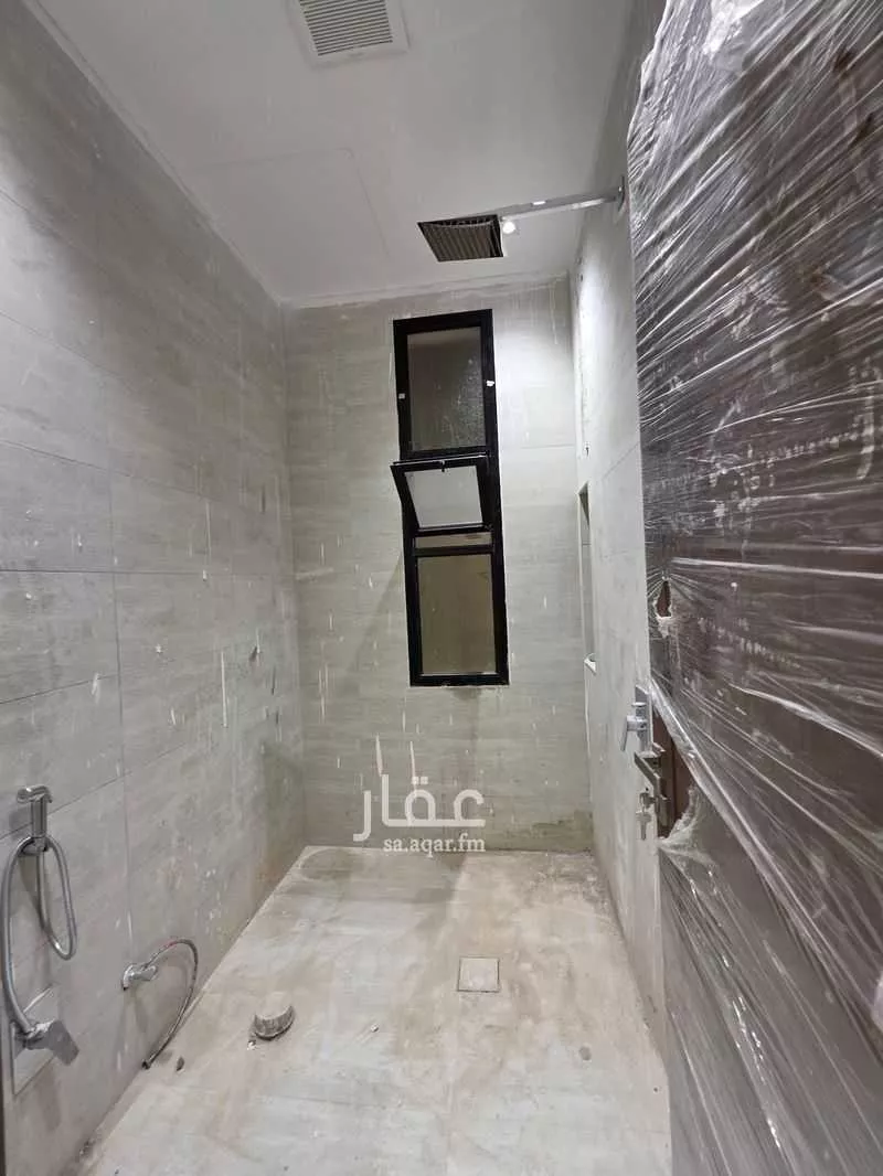 5 bedroom floor in Dirab 15