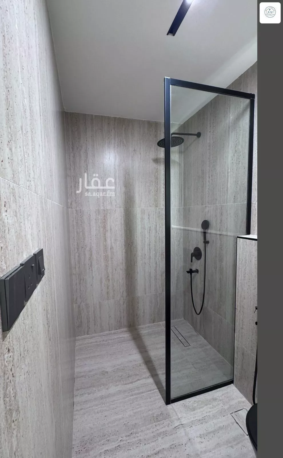 6 bedroom floor in Al Munsiyah 5