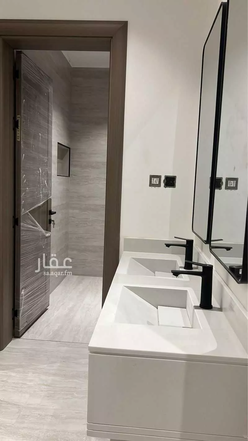 1 bedroom floor in Al Zahrah 5