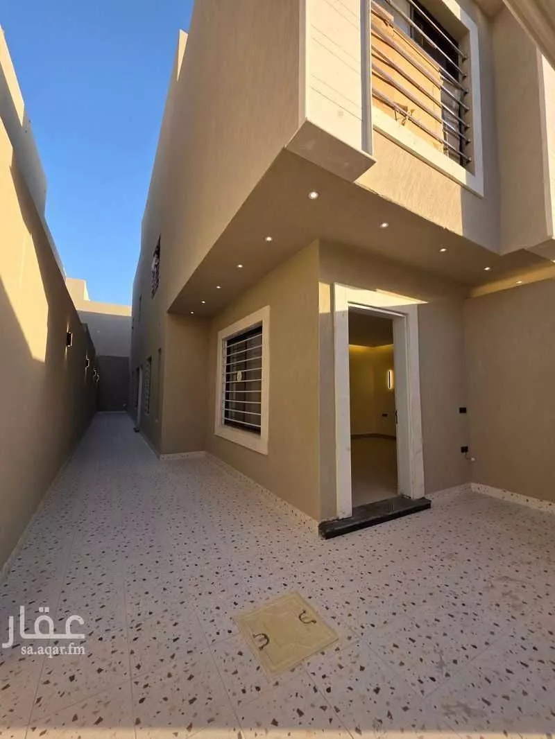 7 bedroom floor in Badr 4