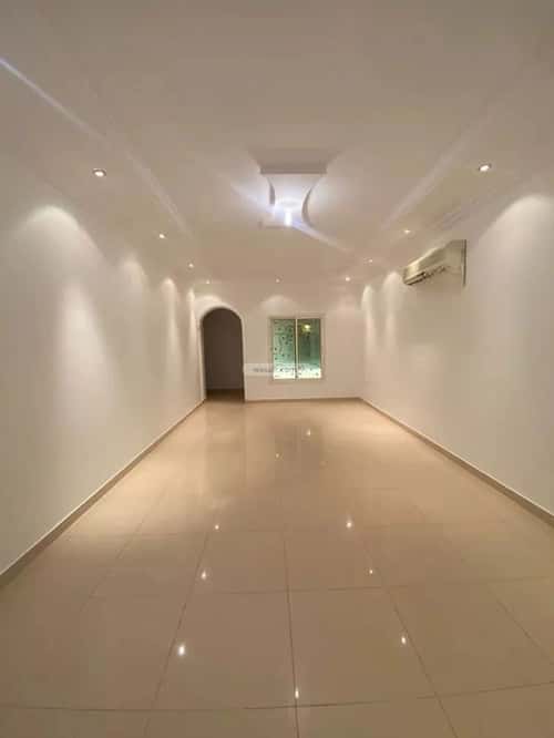 11 bedroom villa in Al Wadi 2