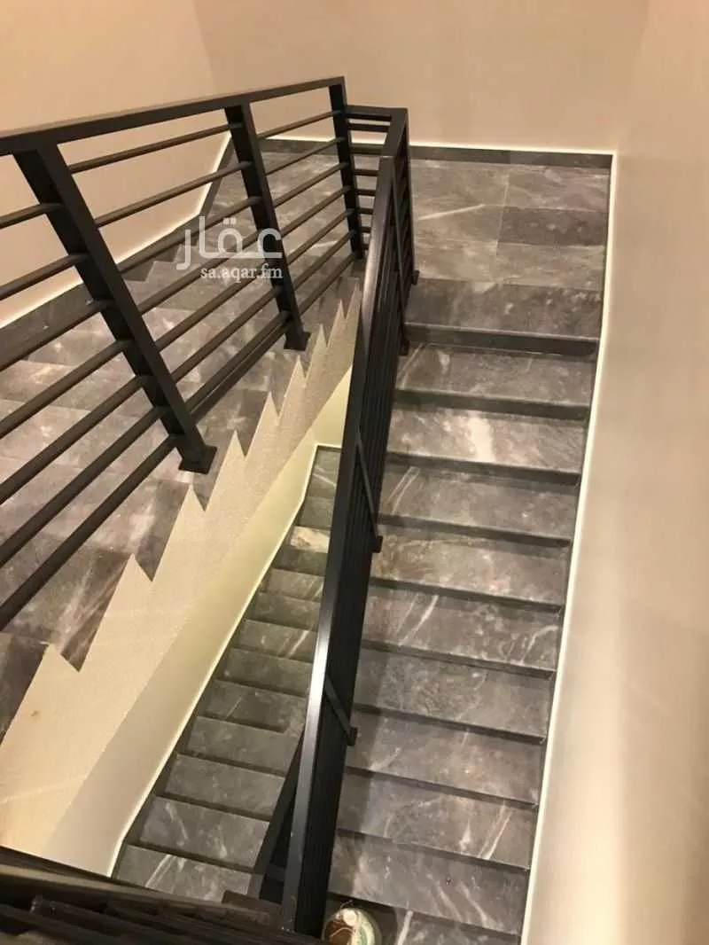 6 bedroom floor in Badr 9