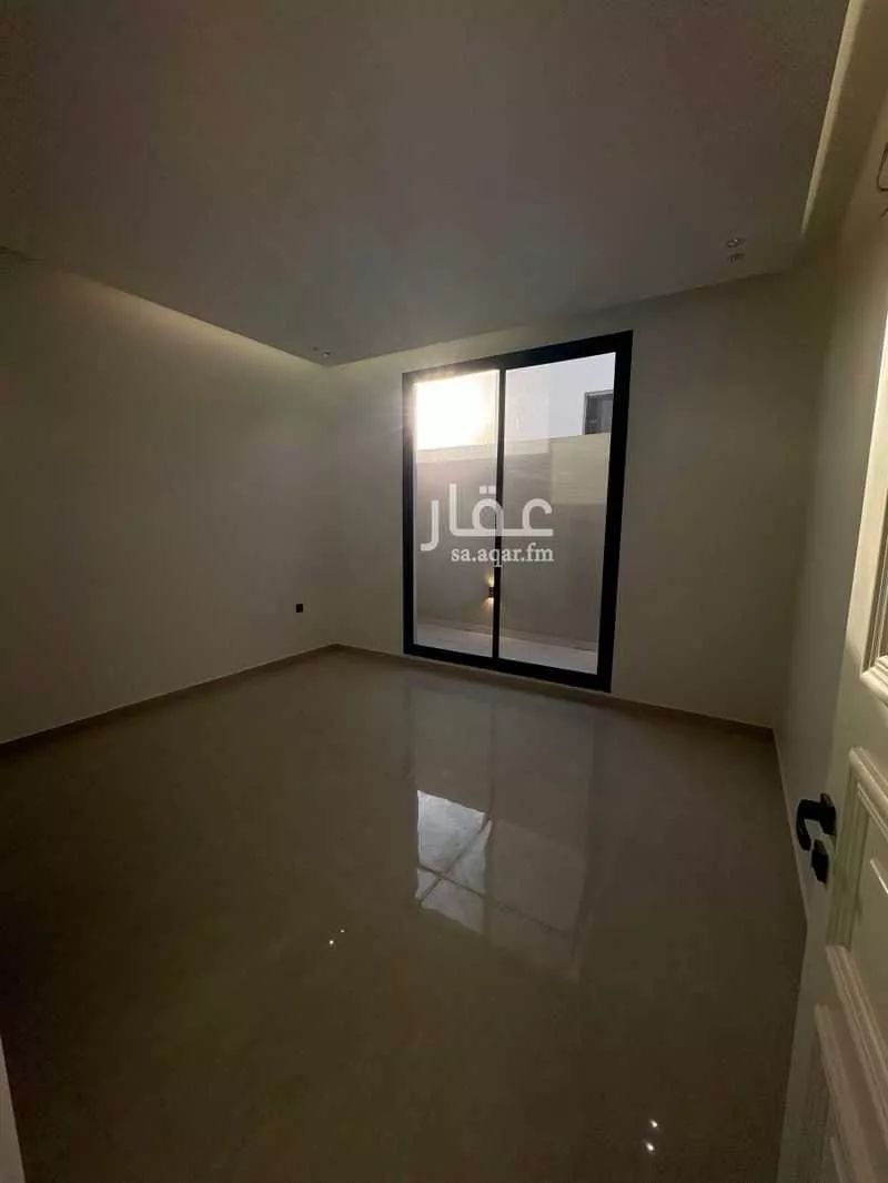 4 bedroom floor in Al Janadriyah 7