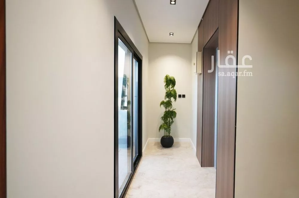 دور 6 غرف في العارض 17