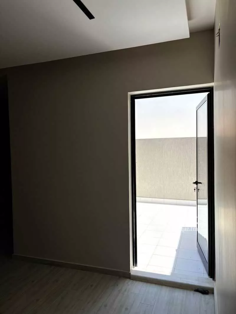دور 4 غرف في النرجس 7