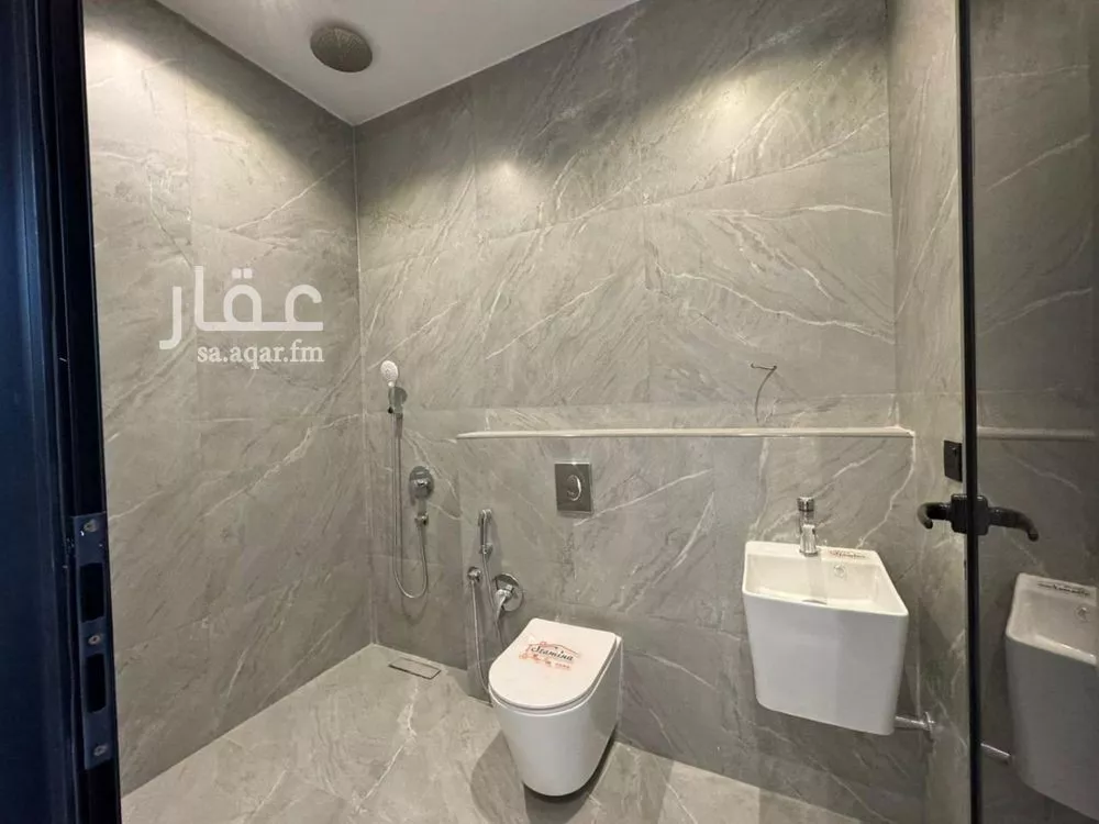 دور 4 غرف في النرجس 17