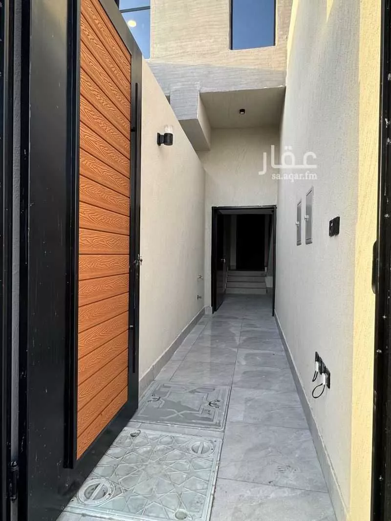 3 bedroom floor in Al Janadriyah 3
