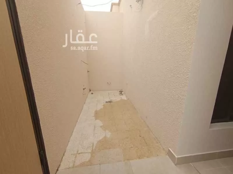 4 bedroom floor in As Suwaidi Al Gharabi 10