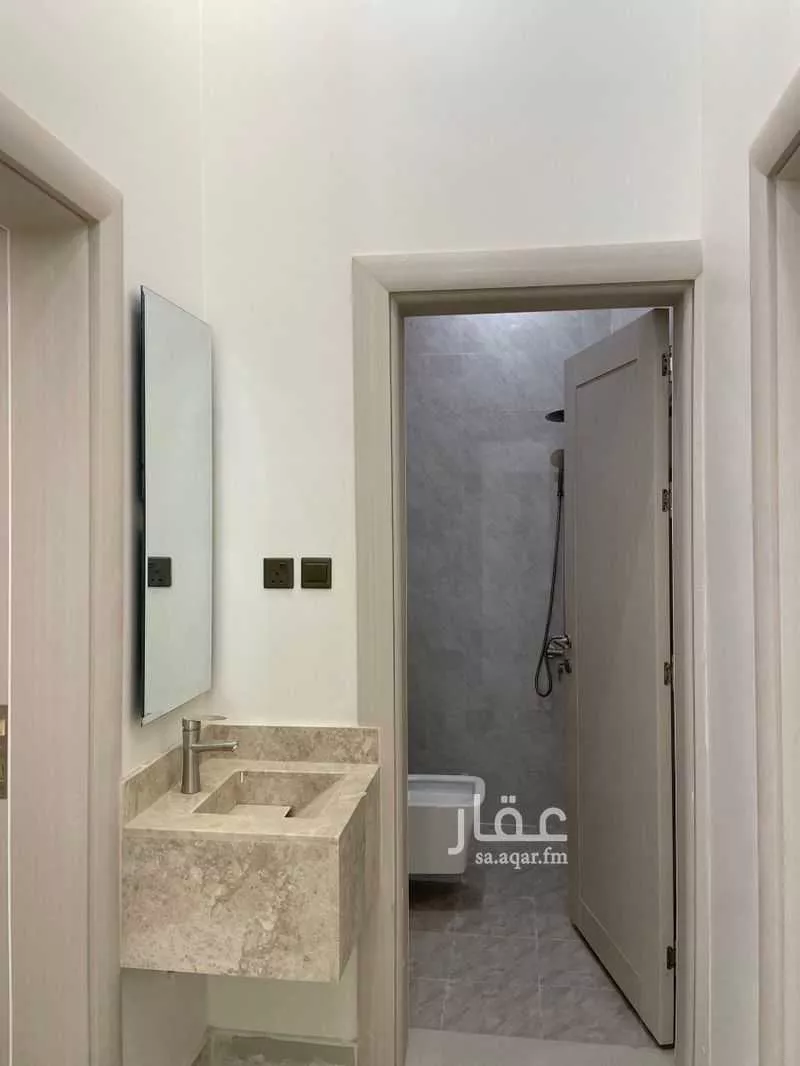 5 bedroom floor in Al Janadriyah 7