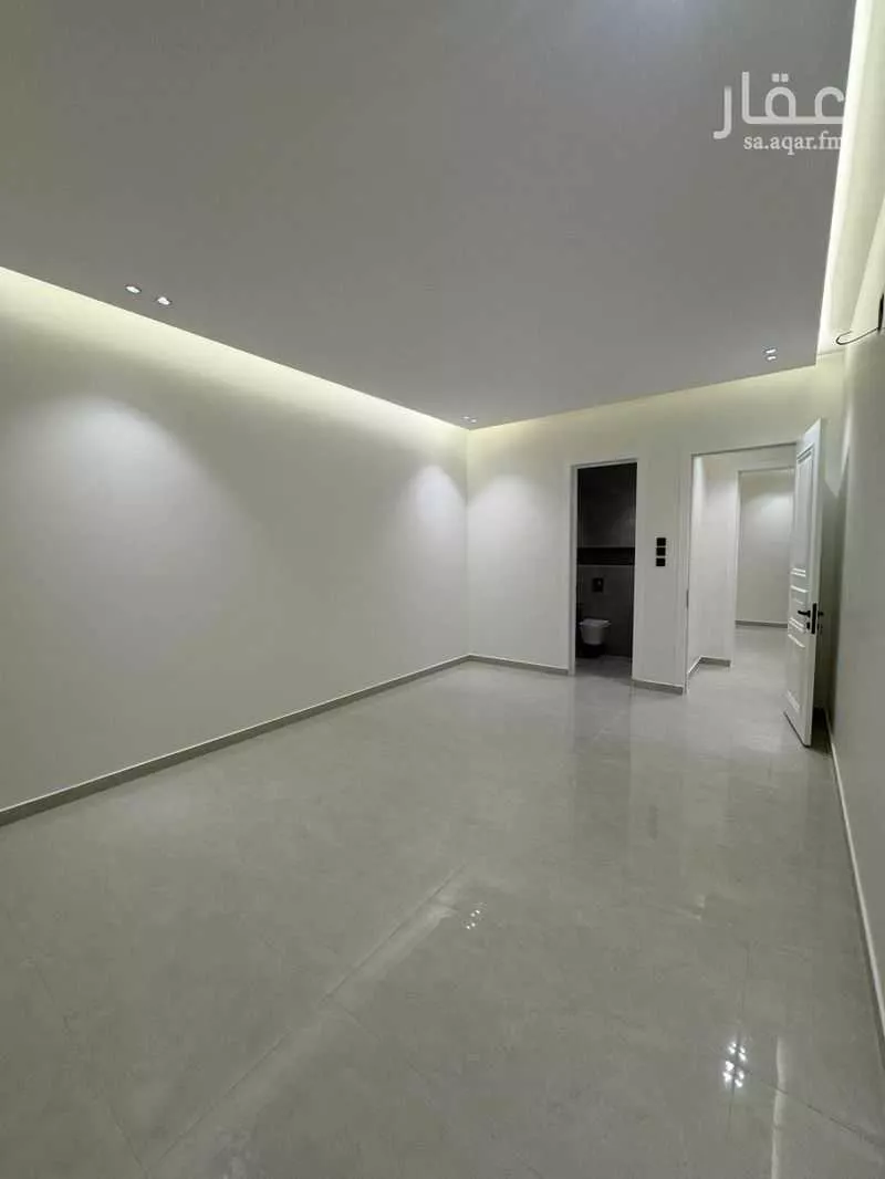 5 bedroom floor in Al Janadriyah 4
