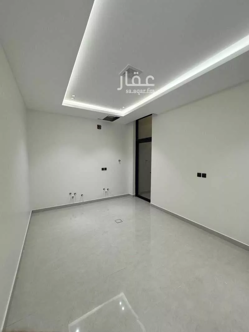5 bedroom floor in Al Janadriyah 7